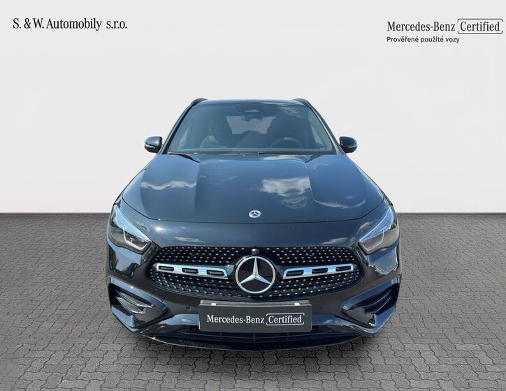 Mercedes-Benz GLA 2