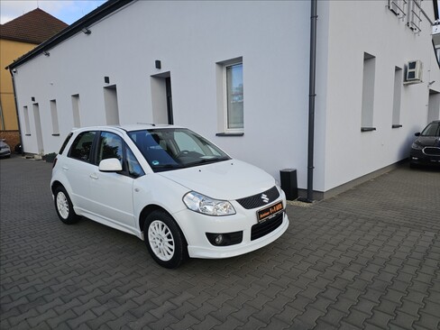Suzuki SX4
