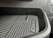 Nissan Interstar 8