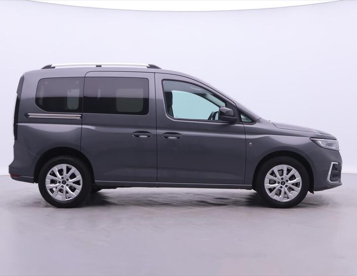 Ford Tourneo Connect 8