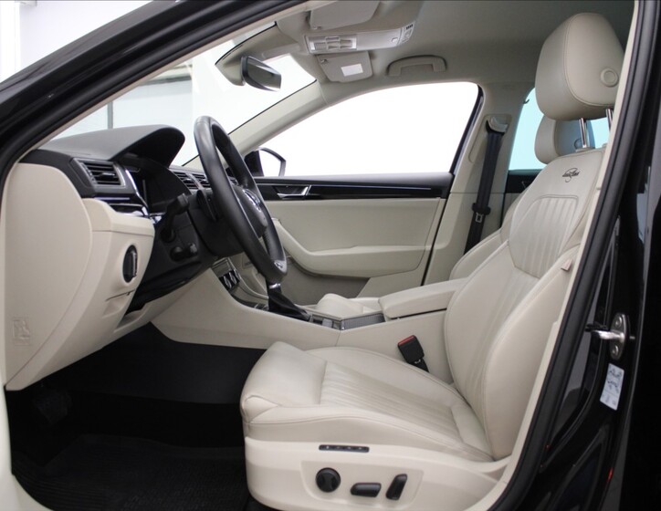 Škoda Superb 6