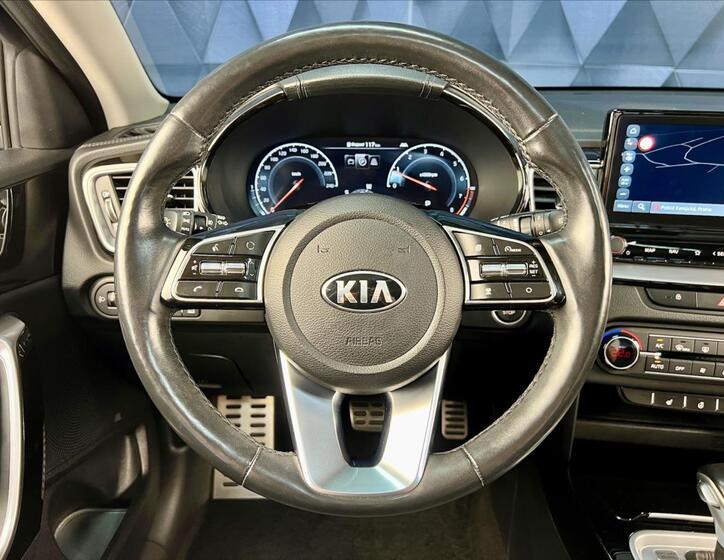 KIA XCeed 12