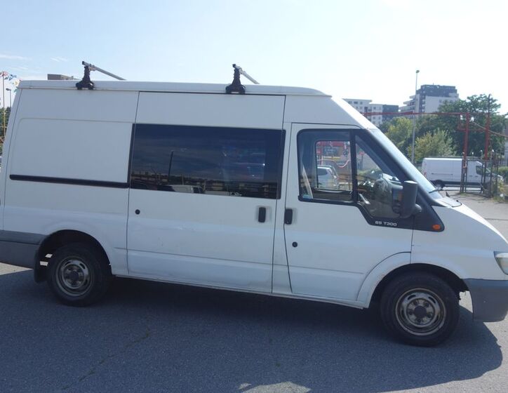 Ford Transit 8