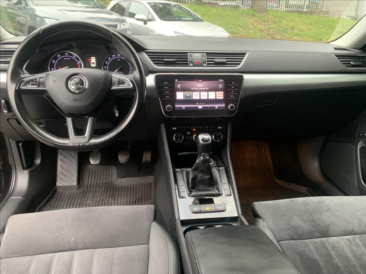 Škoda Superb