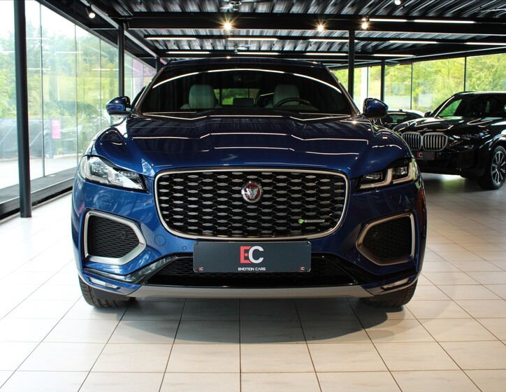 Jaguar F-Pace 2