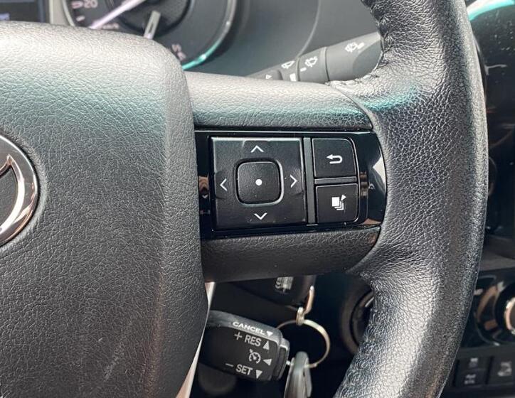 Toyota Hilux 18