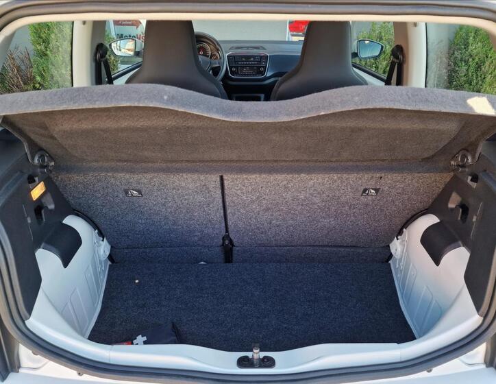 Volkswagen up! 16