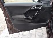 Peugeot 208 22