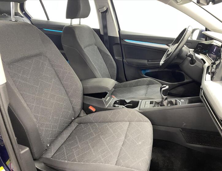 Volkswagen Golf 8