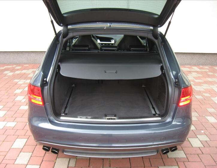 Audi S4 37