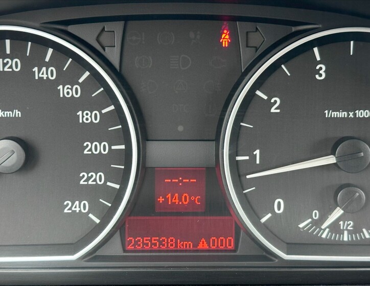 BMW Řada 1 24