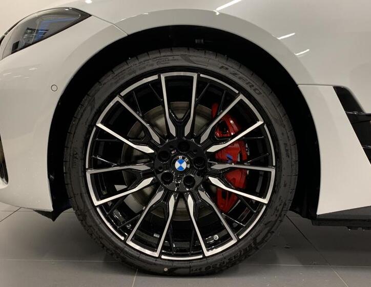 BMW i4 4