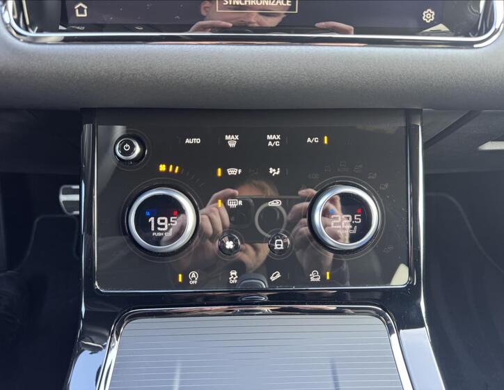 Land Rover Range Rover Evoque 26