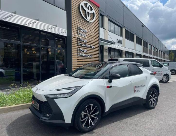 Toyota C-HR 2