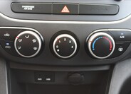 Hyundai i10 12