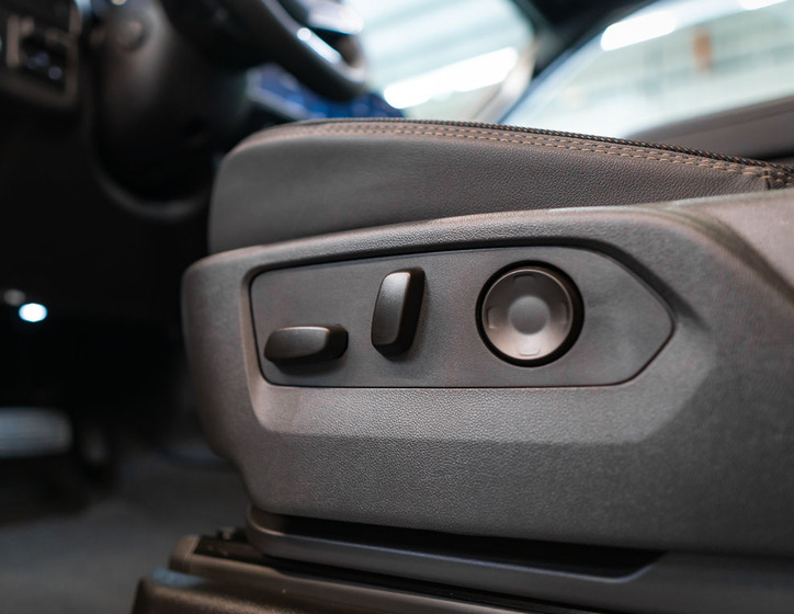 Chevrolet Suburban 19