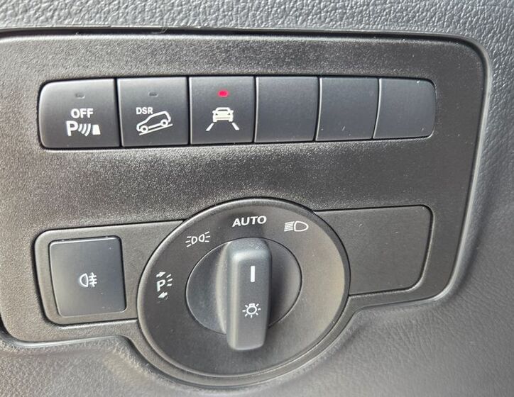 Mercedes-Benz Vito 15
