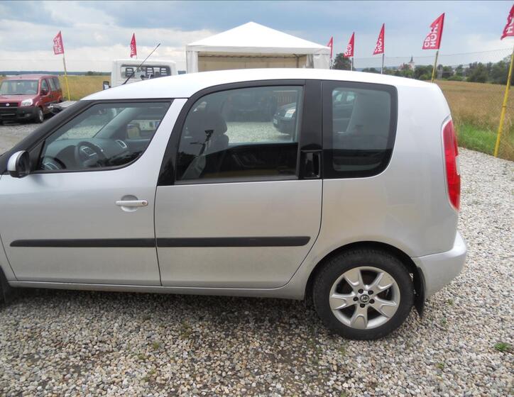 Škoda Roomster 9