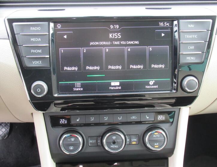 Škoda Superb 14