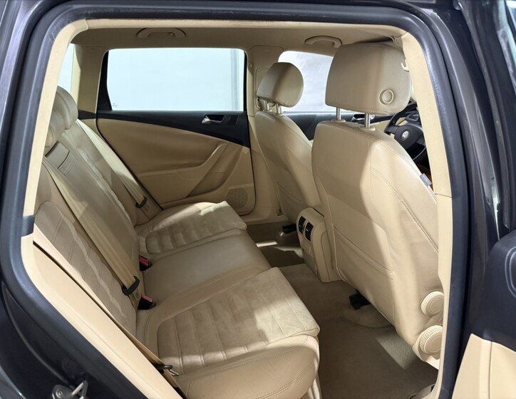 Volkswagen Passat 13