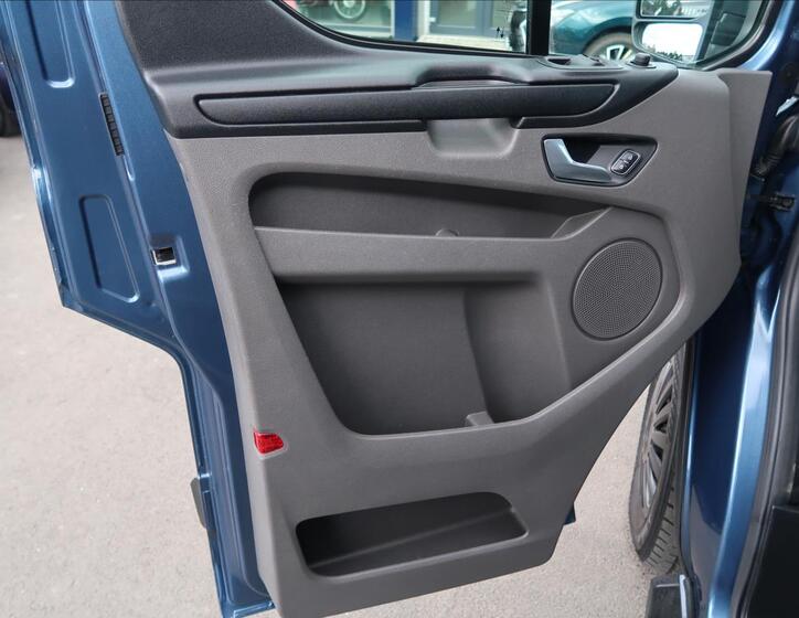 Ford Transit Custom 18