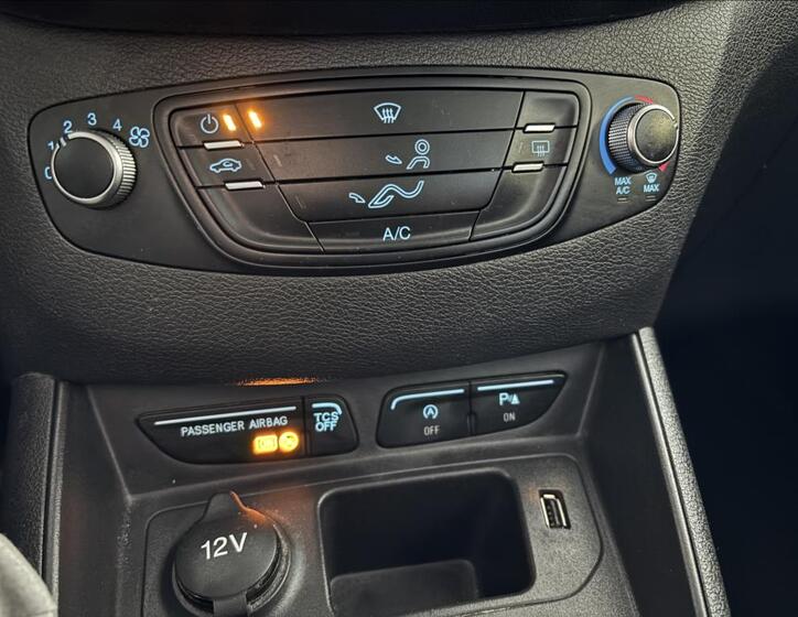 Ford Tourneo Courier 15