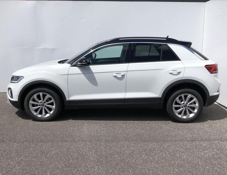 Volkswagen T-Roc 3