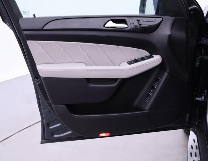 Mercedes-Benz GL 14