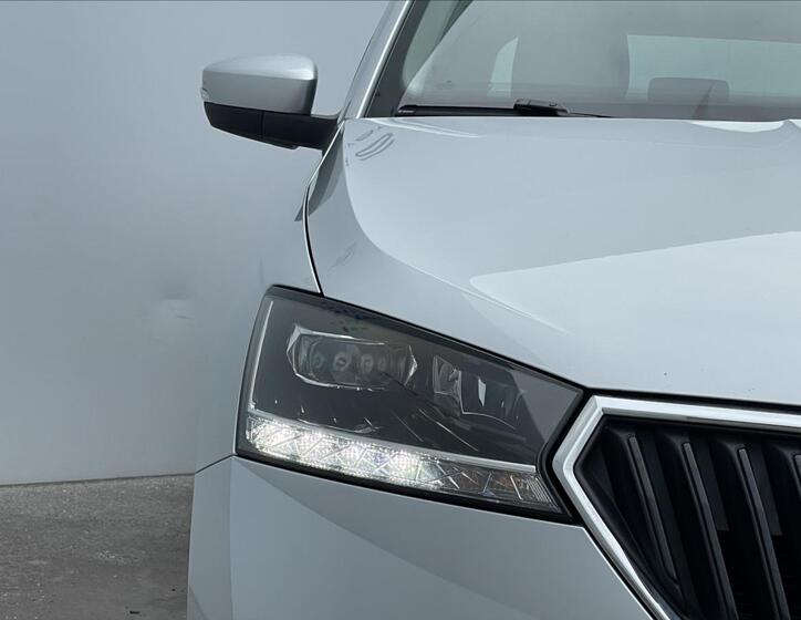 Škoda Fabia 19