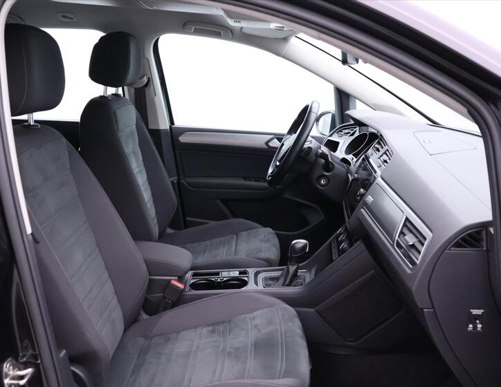 Volkswagen Touran 12