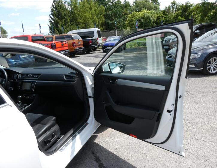Škoda Superb 23