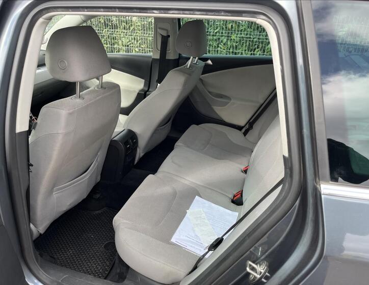 Volkswagen Passat 13