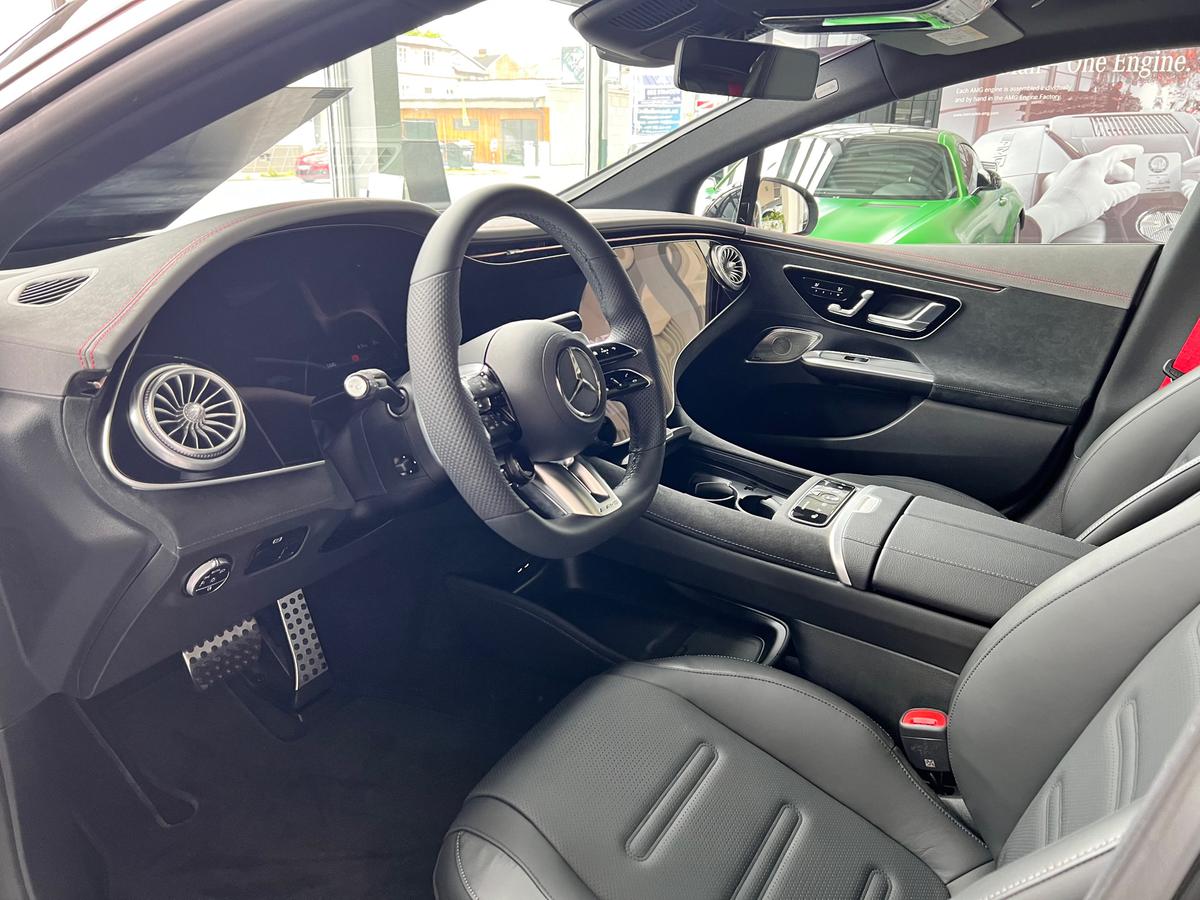 Mercedes-Benz EQE