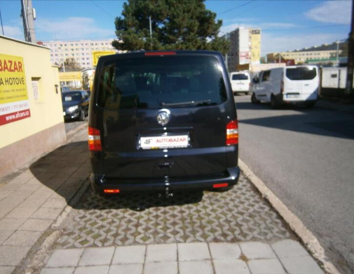 Volkswagen Multivan 5