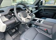 Land Rover Defender 8