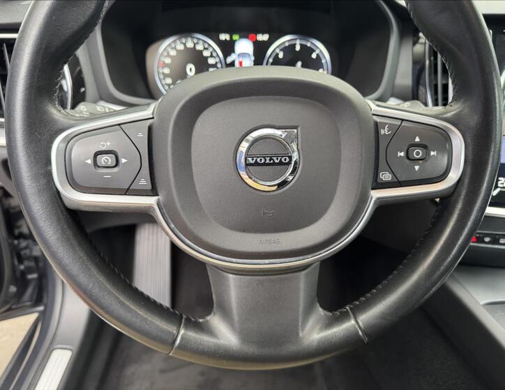 Volvo V60 41