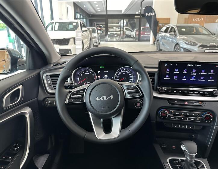 KIA Ceed 11