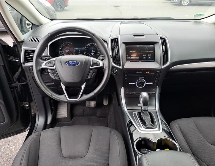 Ford S-MAX 9
