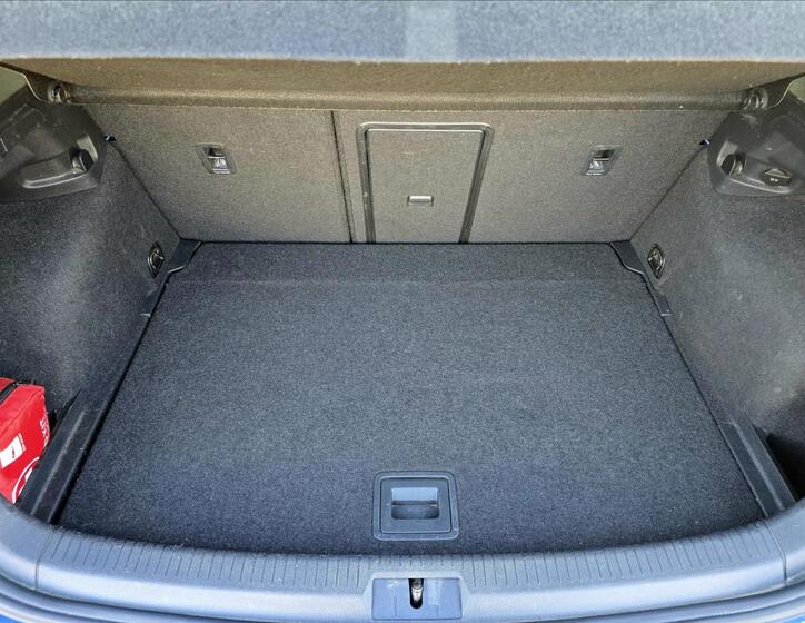 Volkswagen Golf 21