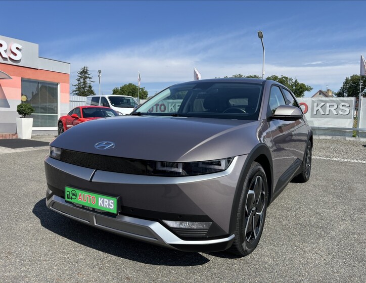 Hyundai IONIQ 13