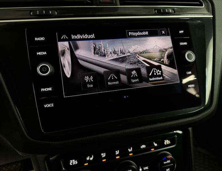 Volkswagen Tiguan 26