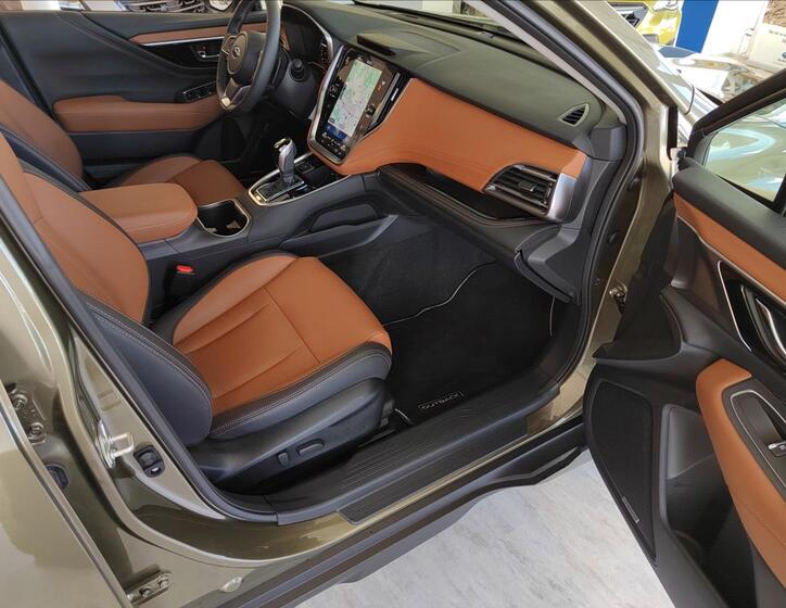 Subaru Outback 8