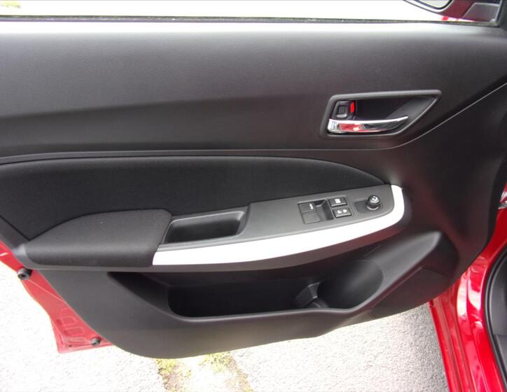 Suzuki Swift 14