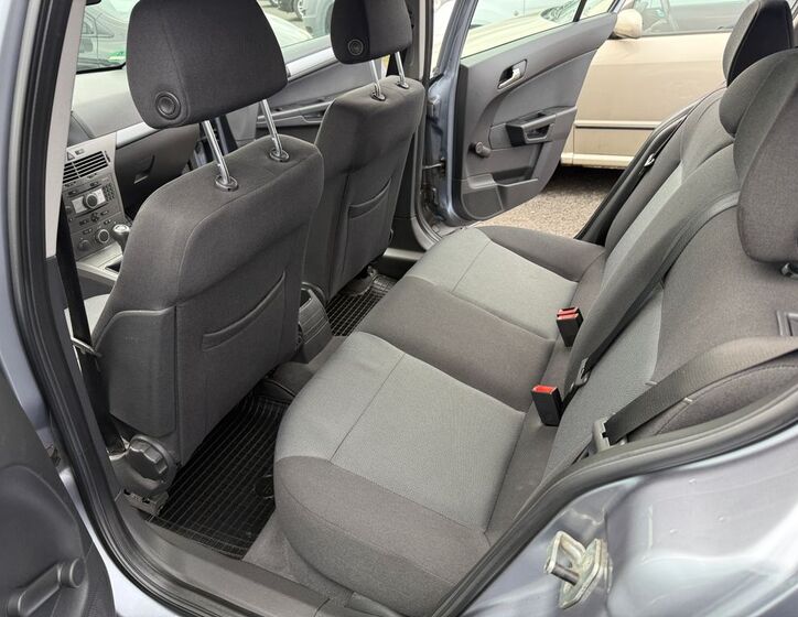 Opel Astra 11