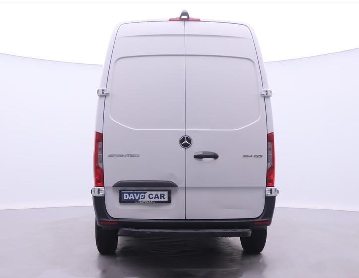 Mercedes-Benz Sprinter 4