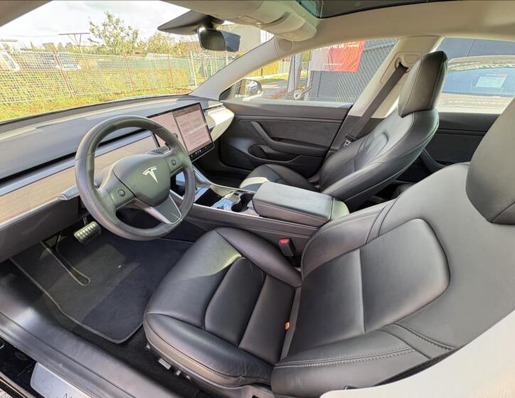 Tesla Model 3 15