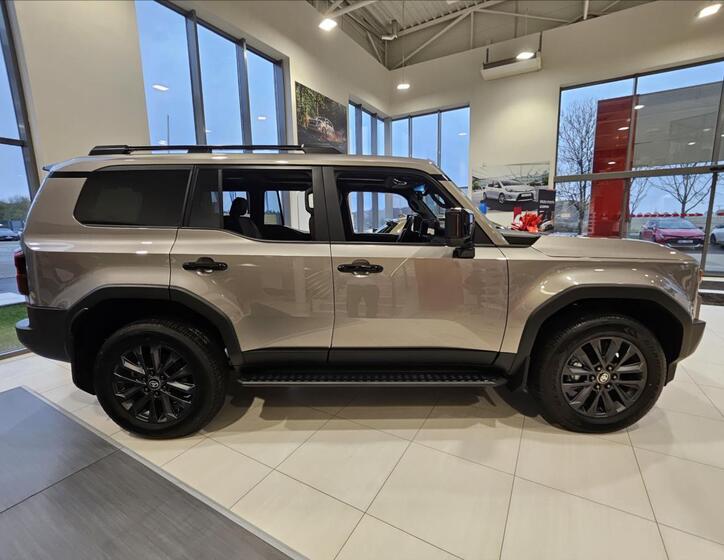 Toyota Land Cruiser 3