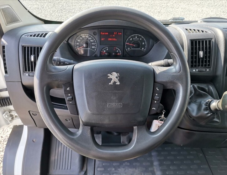 Peugeot Boxer 11