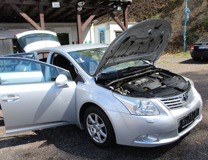 Toyota Avensis 23