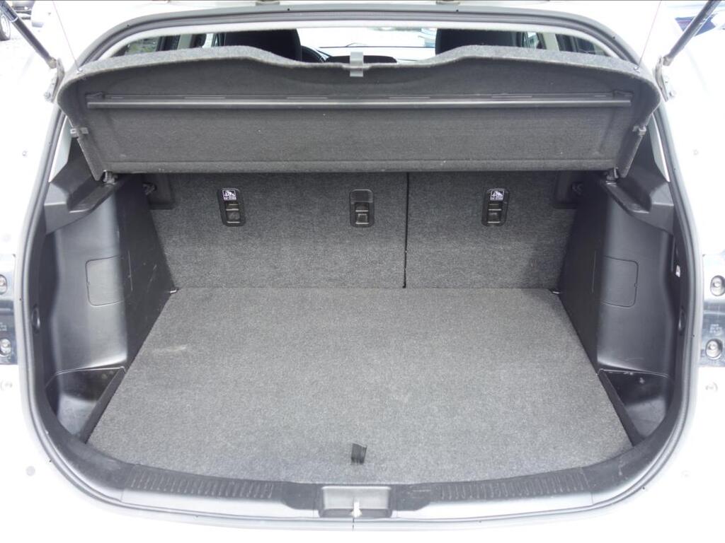 Suzuki S-Cross 16